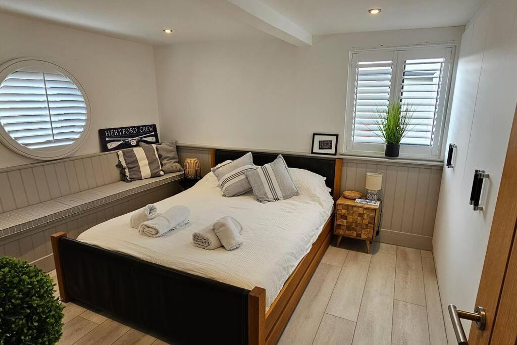 Humberston Boathouse Lodge & Hot Tub - Cleethorpes Beach Cabin Chalet Exterior photo